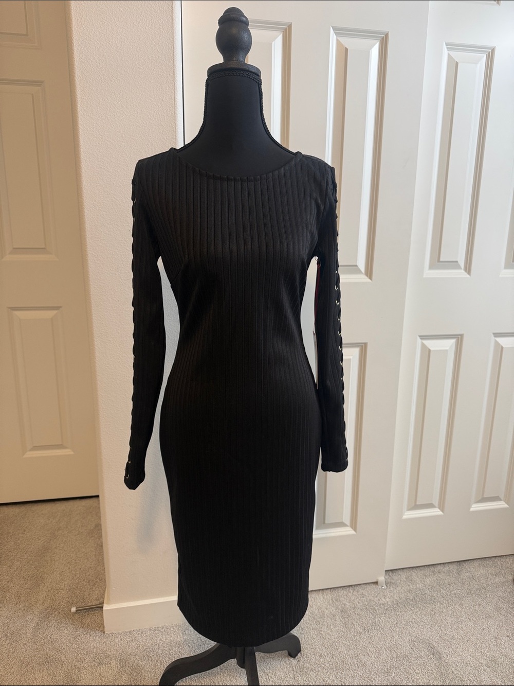 Jennifer Lopez Slimming Ribbed Long-Sleeve Black Dress New with tags NWT 4